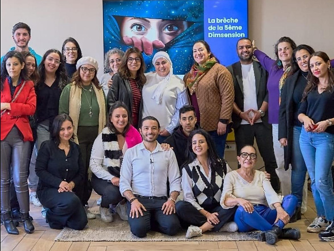 Groupe de participants à l'issue d'un atelier en salle