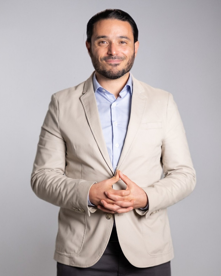 Portrait de Yassine Kettani, fondateur de Giovanni's Positive Vibes